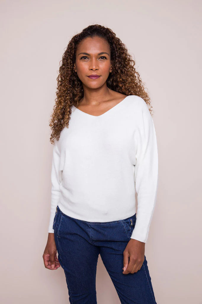 Suzy D Leena Soft Knit Batwing Sweater - White – CK Bradley